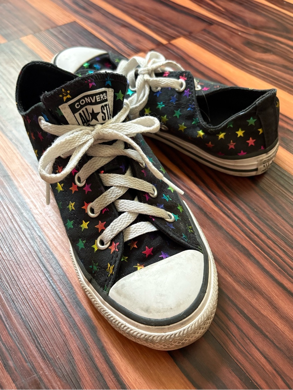 Converse Kids Black Sneakers with Multicolor Star Print